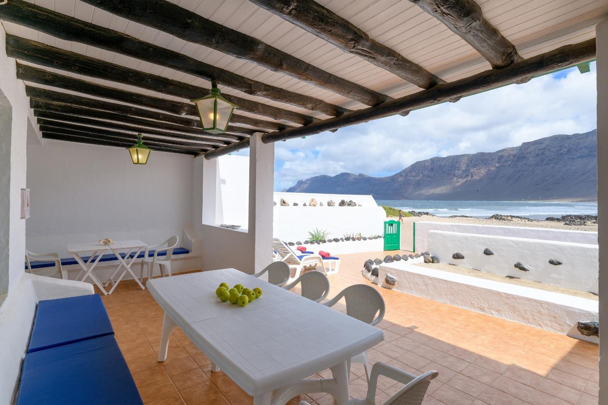 Famara Caracolillos, La Casa 외부 사진